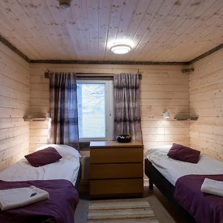 Holiday home Yllaeksen Yoepuu *
