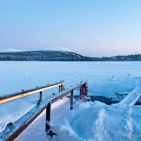 Yllaeksen Yoepuu Holiday home *