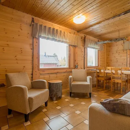 Feriehus Yllaeksen Yoepuu *