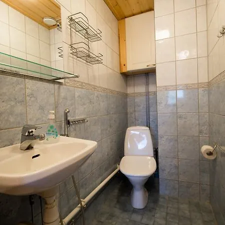 Yllaeksen Yoepuu Akaslompolo