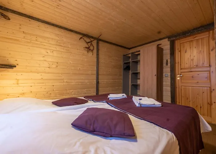 伊拉科森于普酒店