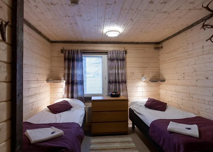 펜션 Yllaeksen Yoepuu *