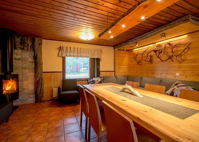 펜션 Yllaeksen Yoepuu *