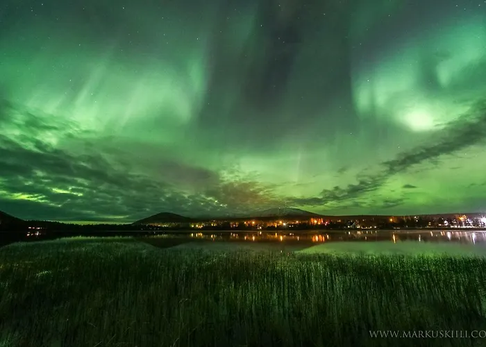 Yllaeksen Yoepuu * Äkäslompolo