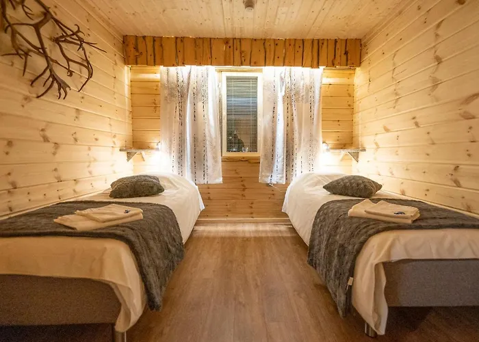 伊拉科森于普酒店 *