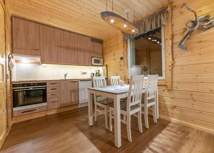 伊拉科森于普酒店 * Äkäslompolo