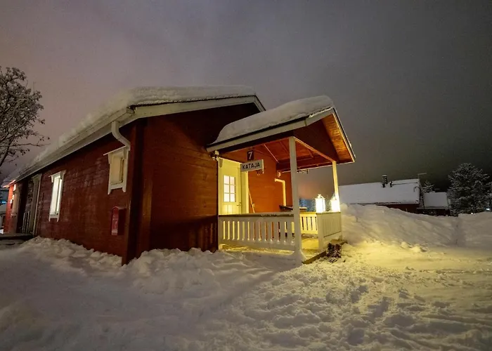 펜션 Yllaeksen Yoepuu *